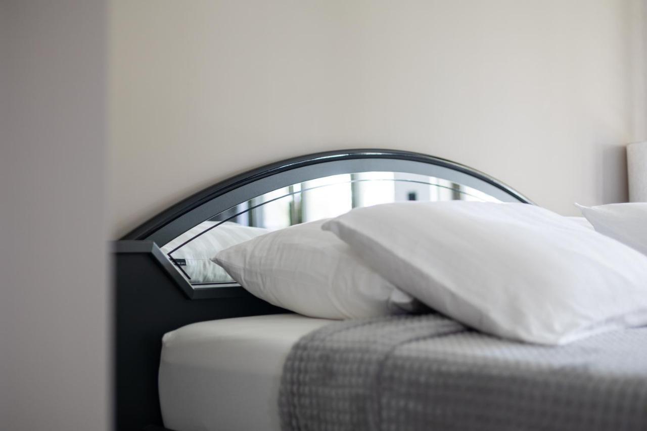 Luxury Room With King Size Bed Dordrecht Exteriér fotografie